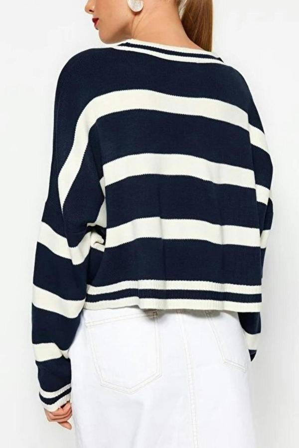 WOVCOR Crop Striped Knit Sweater
