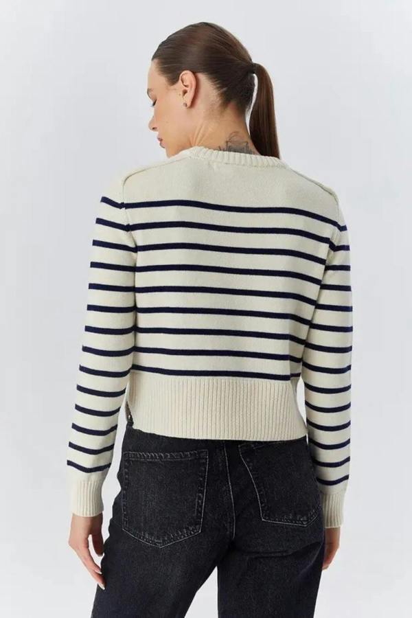 Hoxton Gal Soft-Textured Striped Knit Sweater