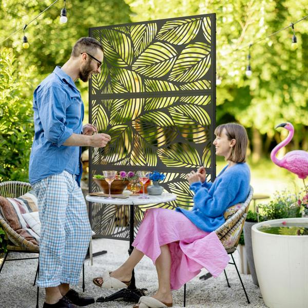 Outdoor Privacy Screen