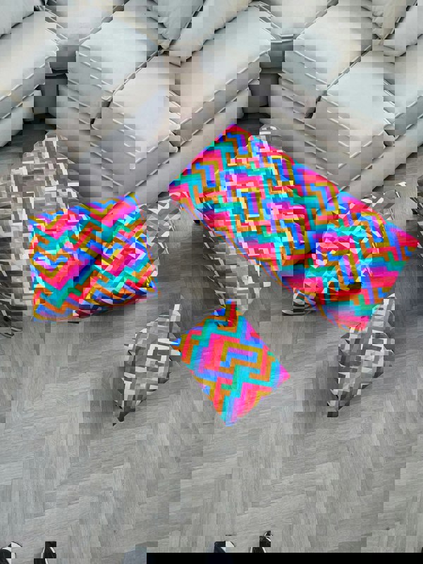 ISTOOLS Small Trem Footrest Pouffe – Handmade Velvet Footstool UK