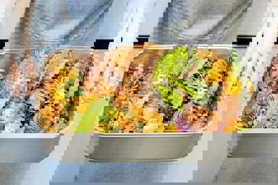 MasterClass Stainless Steel Heavy Duty 37cm x 27cm Roasting Pan