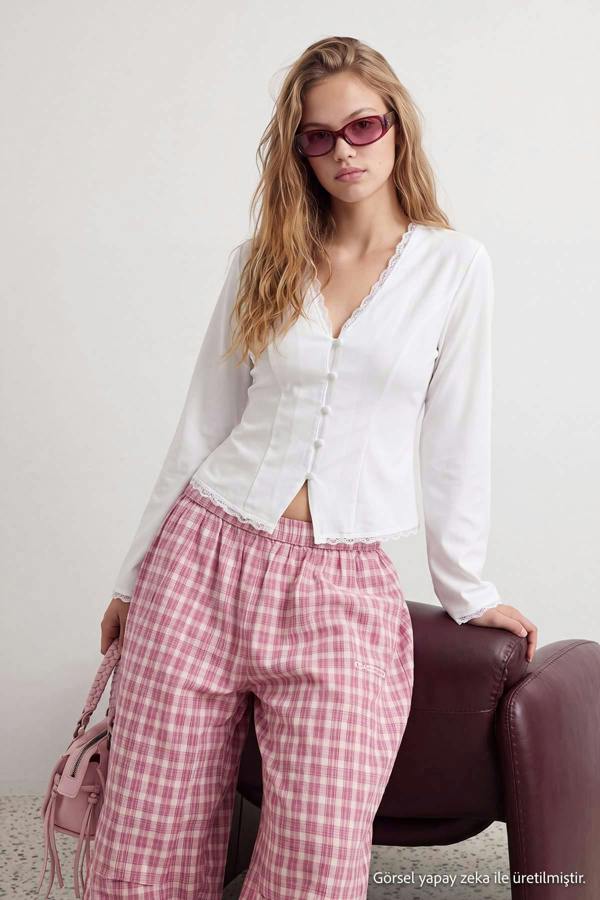 WOVCOR Lace Detail Fitted V Neck Long Sleeve Shirt