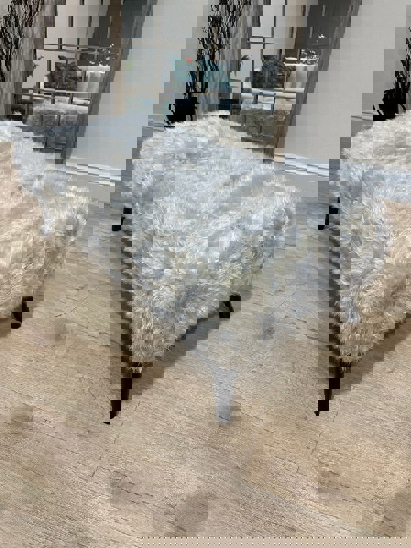 Tobi fluffy fabric Ottoman seat 