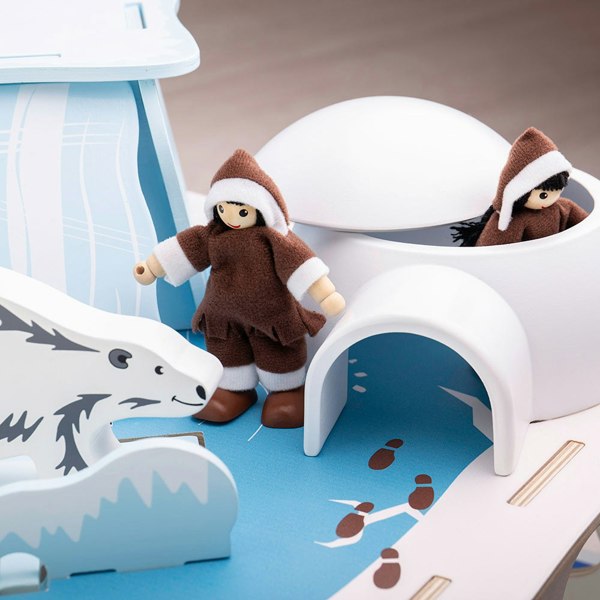 Bigjigs Toys Wooden Polar Glacier Playset - Includes 2 Inuit Figures and 5 Arctic Animals