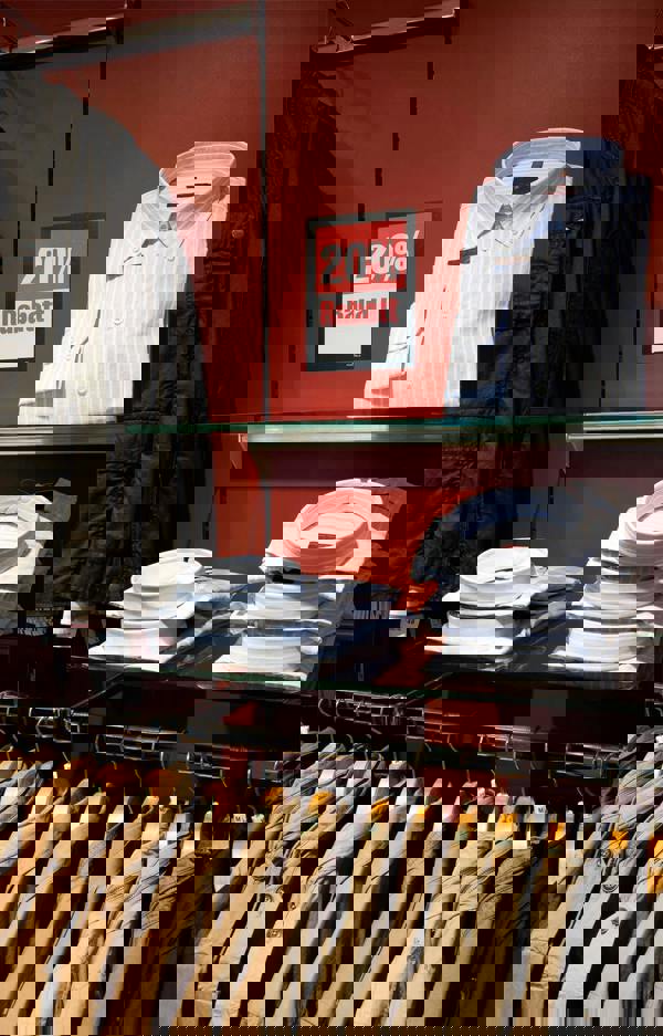 Durable DURAFRAME Self Adhesive Magnetic Signage Frame | 2 Pack | A5 Black