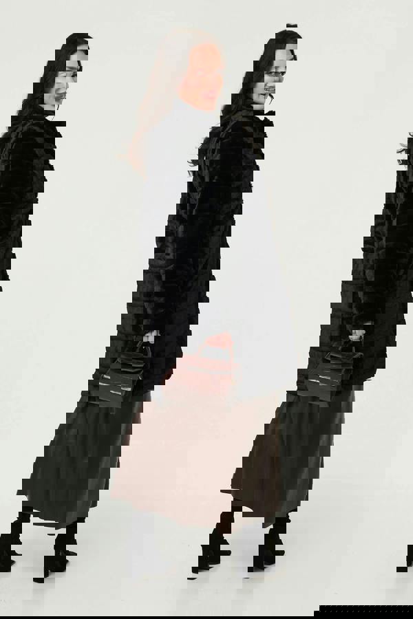 Black | Curve Faux Fur Thigh Length Coat