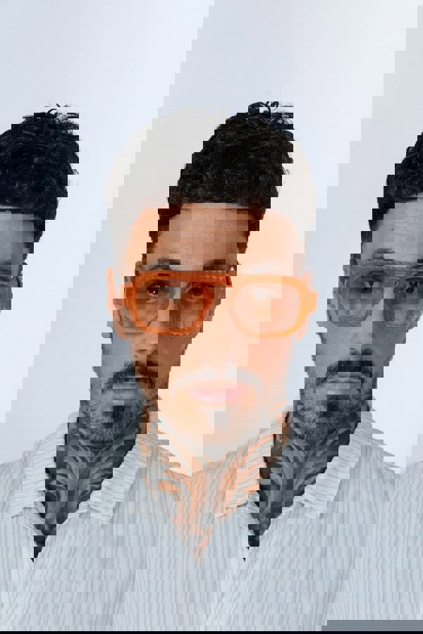 SVNX Retro Ribbed Navigator Sunglasses in Orange Grey