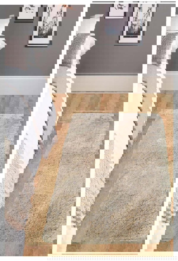 Machine Washable Shaggy Rug Plain Design in Beige – The Rugs