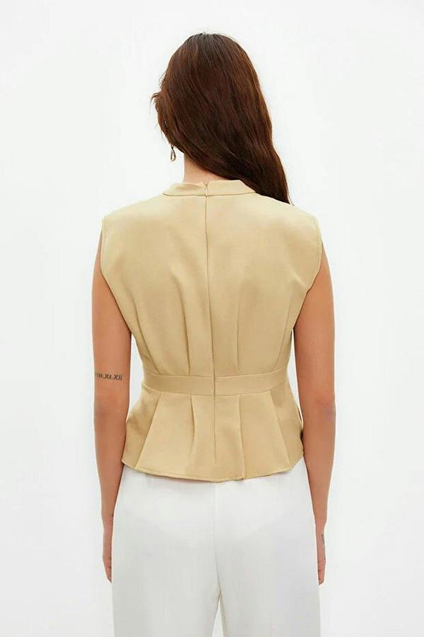 WOVCOR Woven Crew Neck Sleeveless Blouse