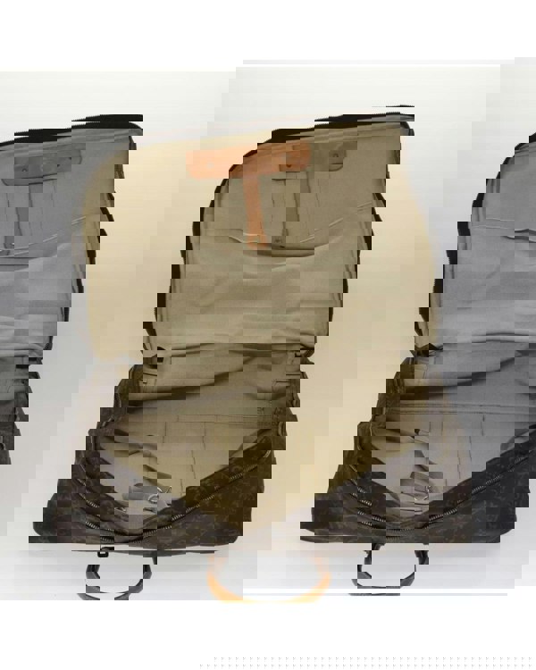 221871875.jpg