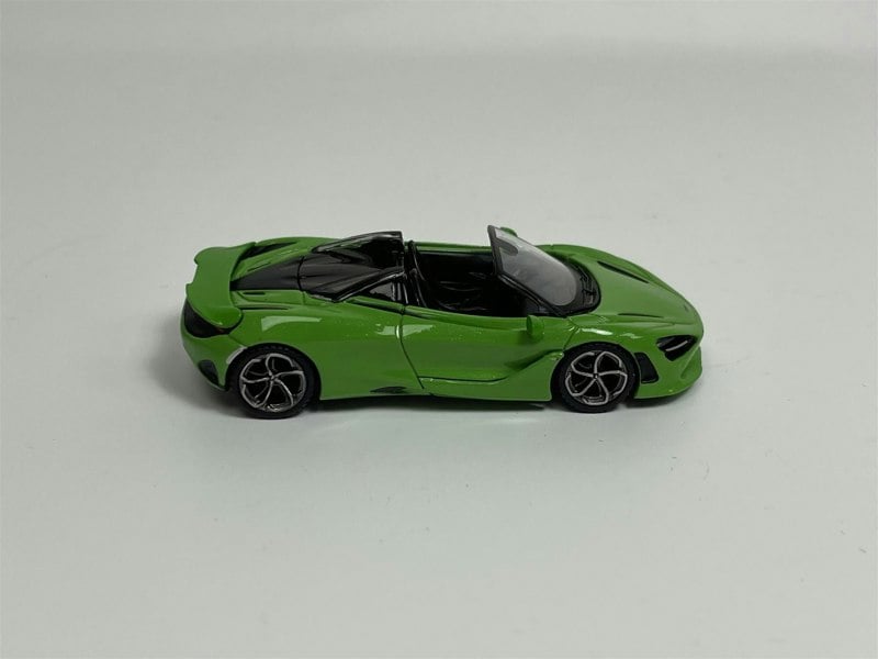 Mini GT McLaren 750S Spider Mantis Green LHD 1:64 Scale MGT00783L