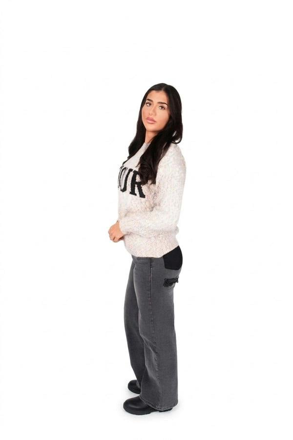 Zenya Fluffy Knit Oversized Jumper With Amour Slogan Detail - Orange_wb