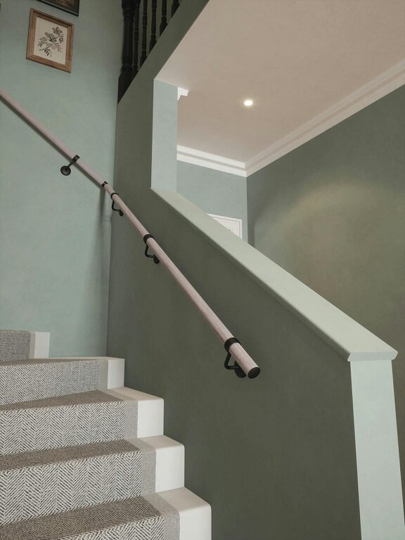 Handrails Direct Pattingham Grey Wood Single Winder Handrail