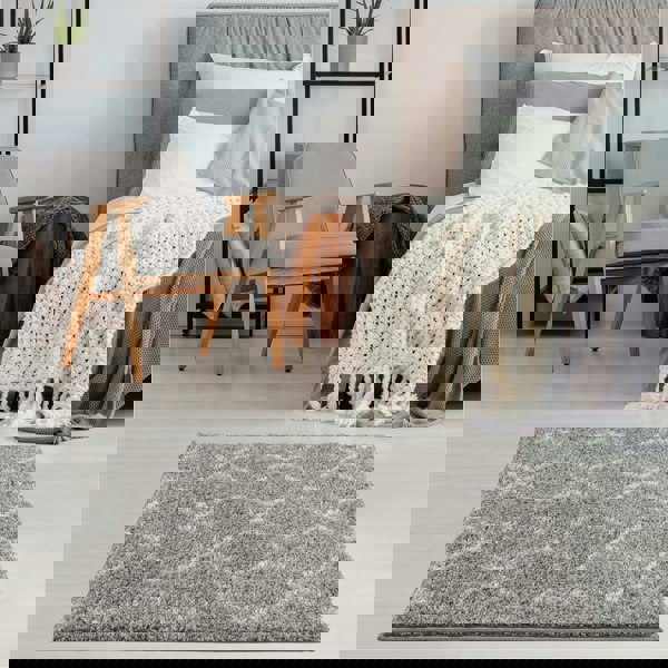 Moroccan Shaggy Grey rug plush rug combines softness, durability