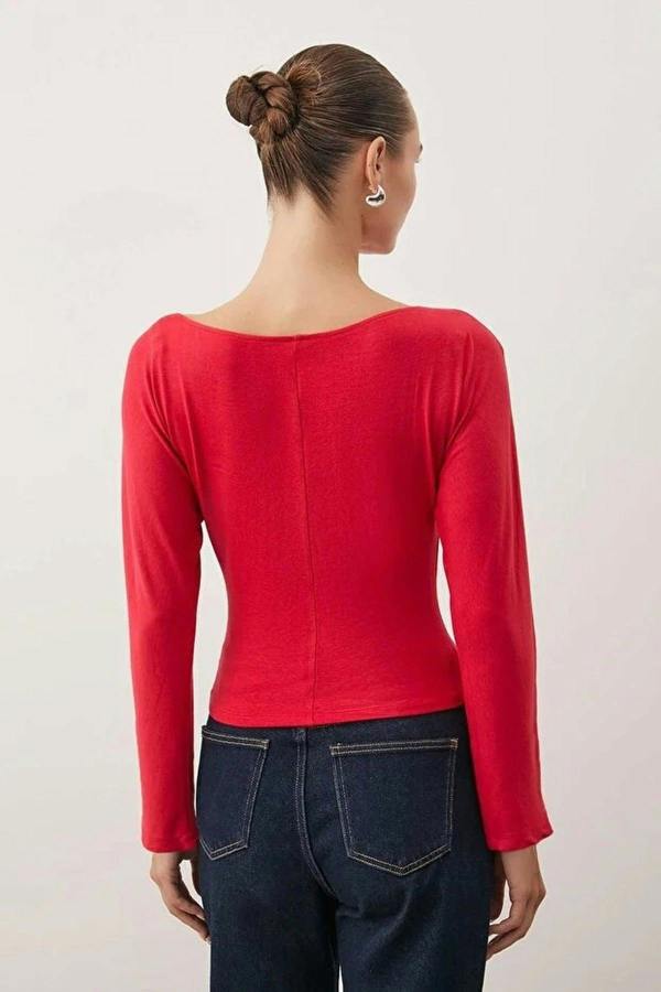 WOVCOR Fitted Draped Knit Blouse