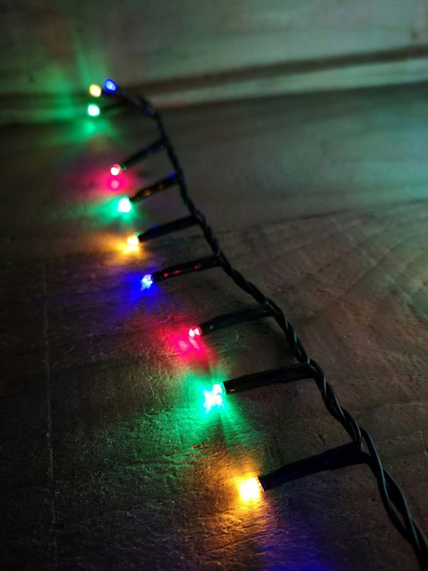 Samuel Alexander 2000 LED 50m Indoor Outdoor Christmas Multi Function Mains Operated String Lights with Timer in Multicoloured
