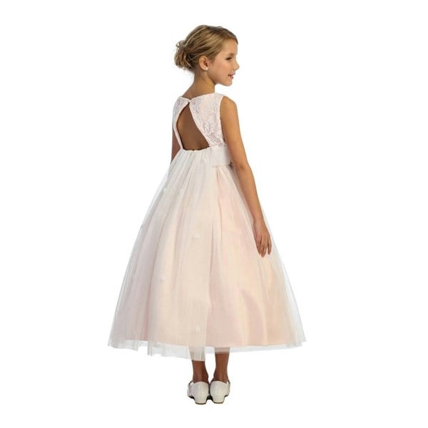 Flower girl wearing UK Flower Girl Jasmine dress