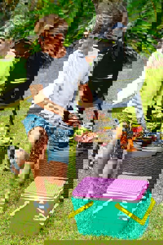 Igloo Retro 25QT Picnic Cooler