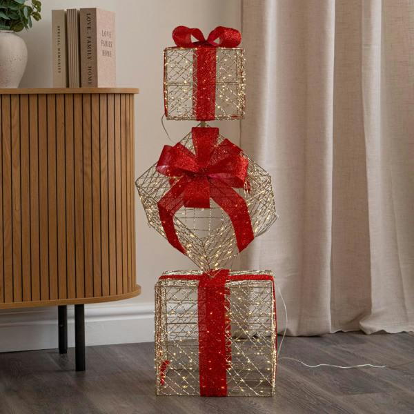 Samuel Alexander 96cm Gold Light Up Christmas Parcel Stack with 500 Warm White LEDs & Timer