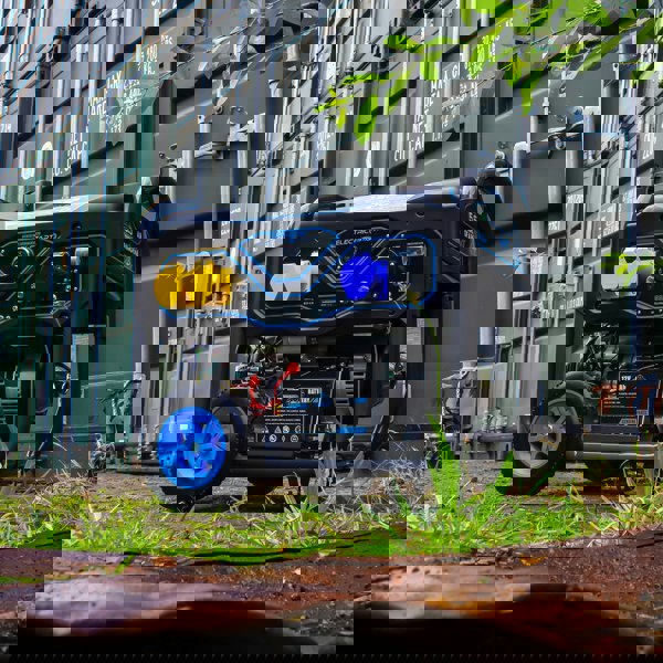 Equip2clean Gorilla Power 5500W Dual-Fuel Generator with Electric Start - GP5500E-DF  – Reliable & Fuel Efficient