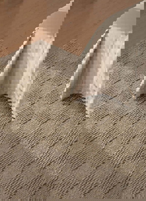 The Rugs Scala Handwoven Wool Rug - Quality Checkered Design