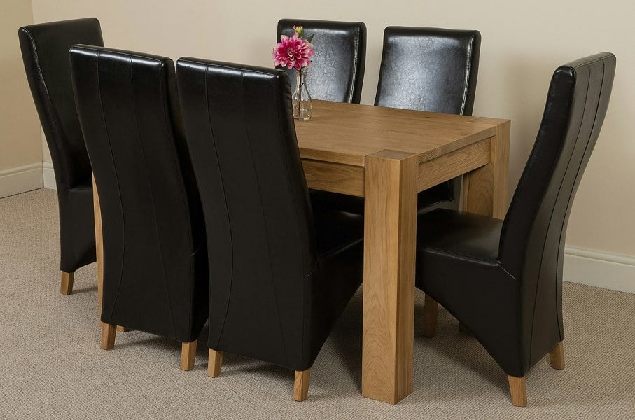 That's Furniture Kuba Small Oak Dining Table with Lola Leather Chairs