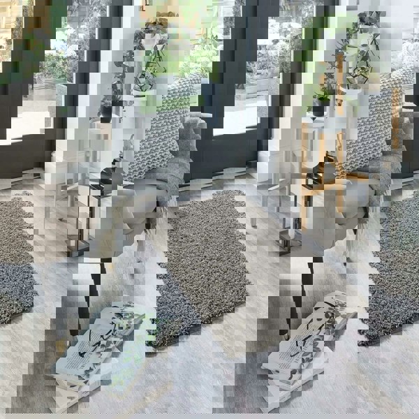 The Rugs Quality Tufted Washable Rug - Stylish Plain Design