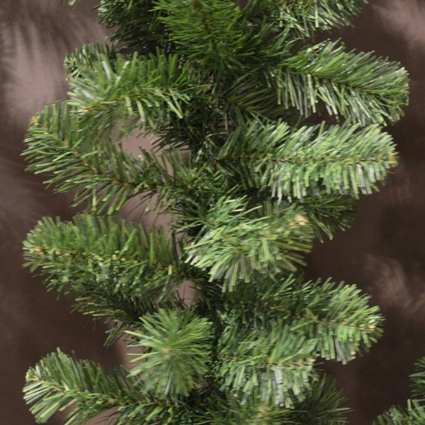 Samuel Alexander 2.7m x 25cm Plain Green Christmas Garland with 200 Tips
