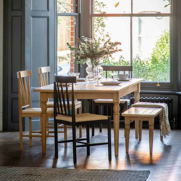 Hemming & Wills Walton Extending Oak Dining Table (180cm - 220cm)