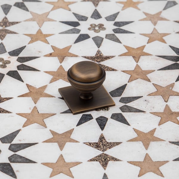 Handle & Home Antique Brass Round Knobs & Cup With Backplate