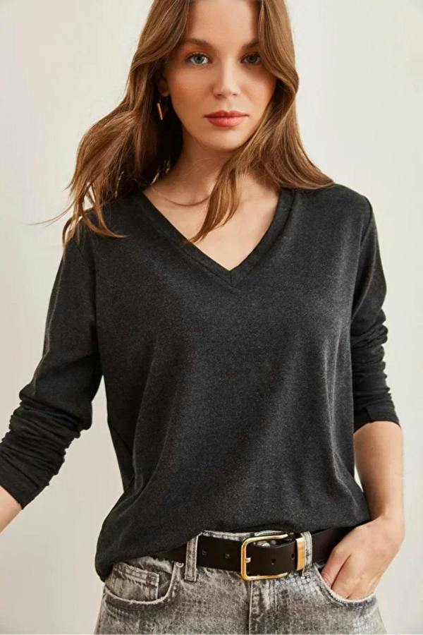 Hoxton Gal V-Neck Wool-Viscose Draped Sweater