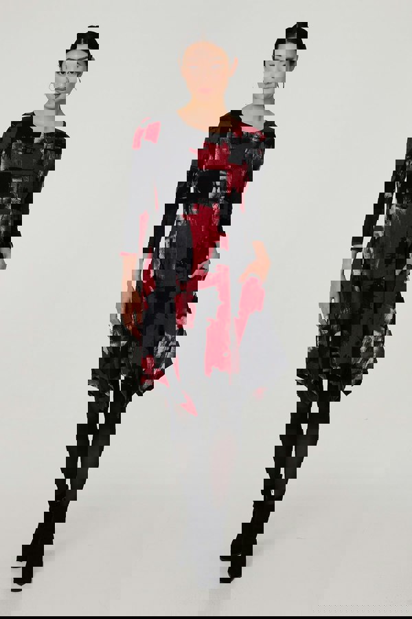 Red | Abstract 3/4 Sleeve Hanky Hem Dress