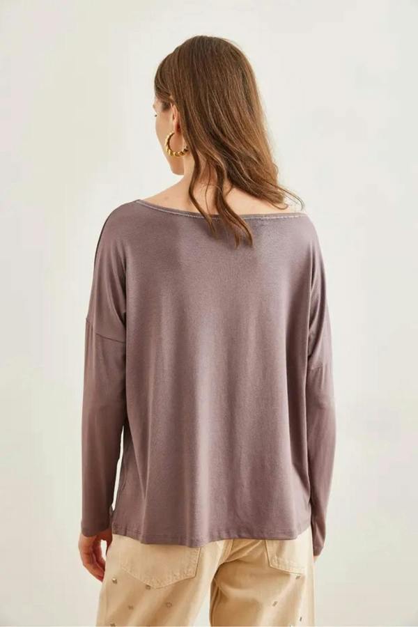 Hoxton Gal V-Neck Viscose Blouse with Silver Stitching Details
