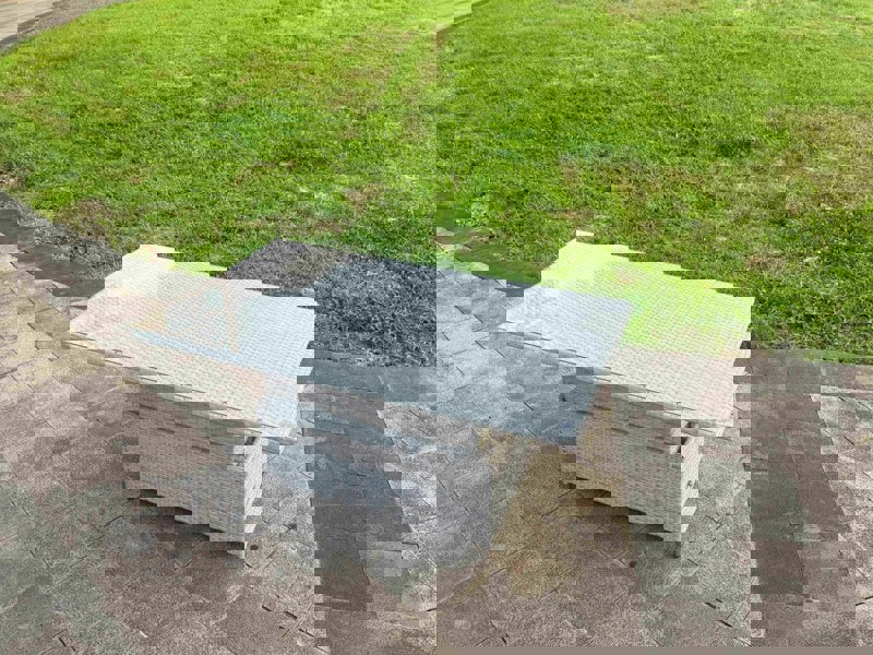 Fimous Light Grey Rattan Outdoor Garden furniture Set Height Adjustable Rising Lifting Table and 4 Chairs Set with Seat Cushion