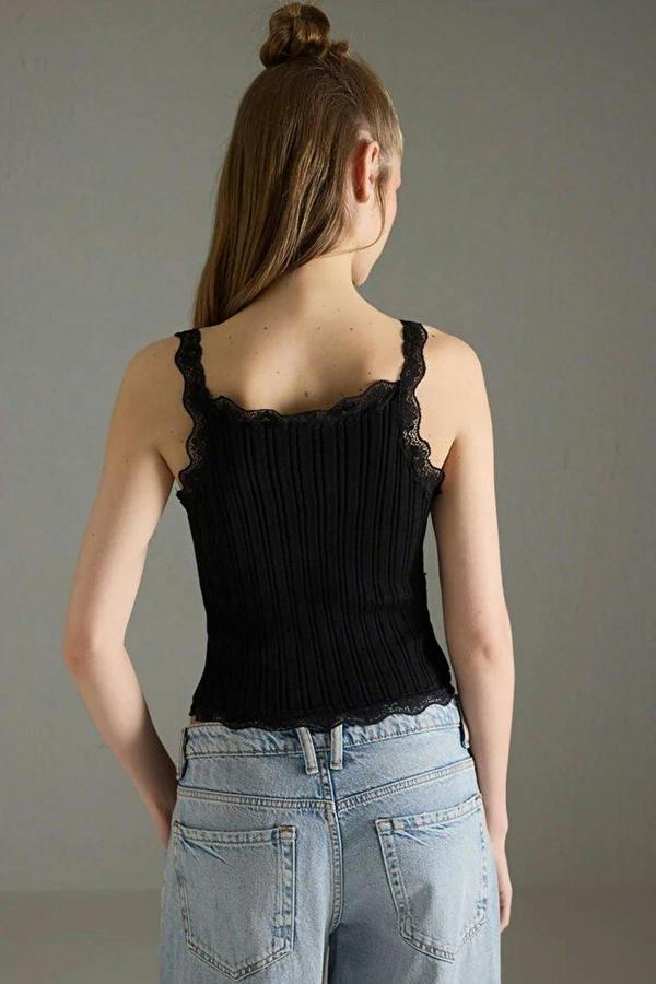 WOVCOR Lace Detail Knitted Thin Blouse