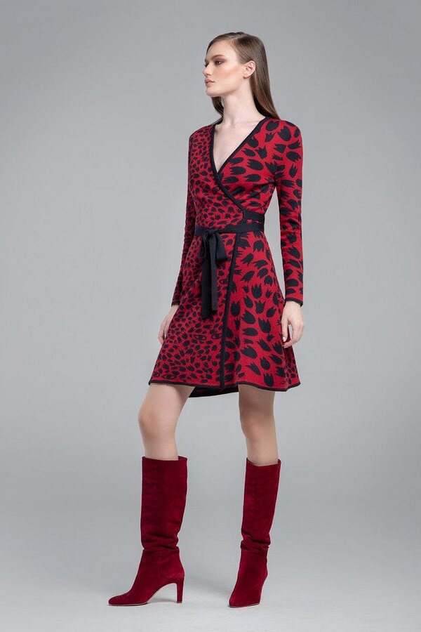 Savannah jacquard-knit wrap dress with animal pattern in red