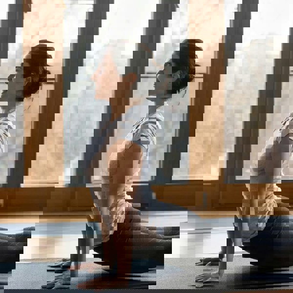 OOOOO Women's Workout Leggings Highwaist with Top Pockets & Line Effect, Black