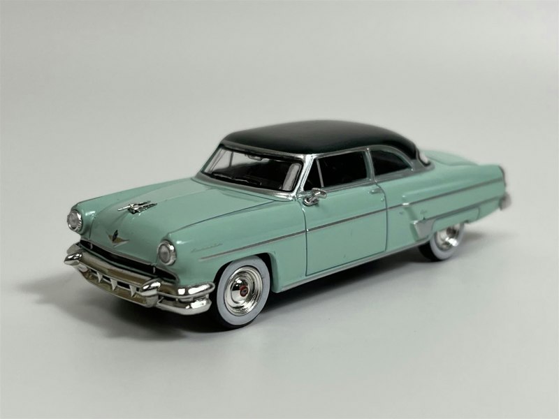 Mini GT Lincoln Capri 1954 Parklane Green Bloomfield Green LHD 1:64 Mini GT MGT00623L