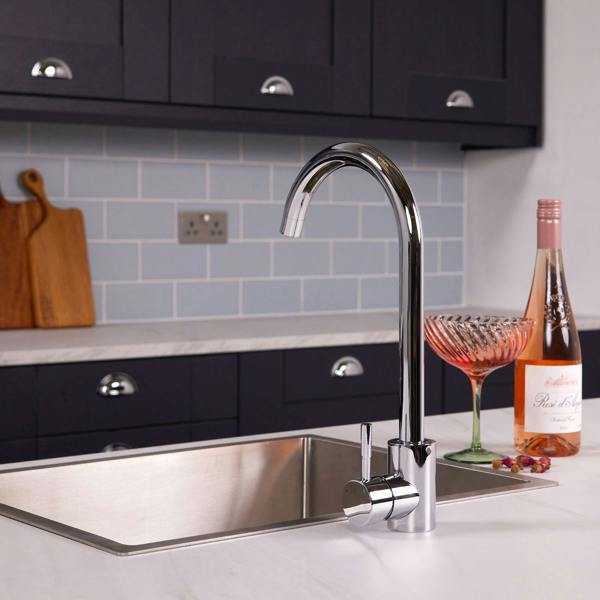 Flode Lillehammer | Single Lever Kitchen Sink Mixer Tap with Swivel Spout | Polished Chrome Finish