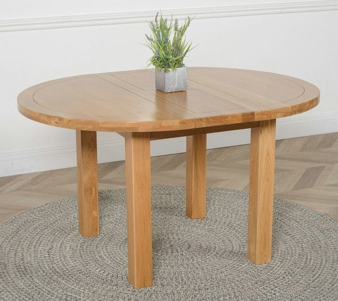 That's Furniture Edmonton Round Extendable Oak Dining Set with Stanford Oak Chairs