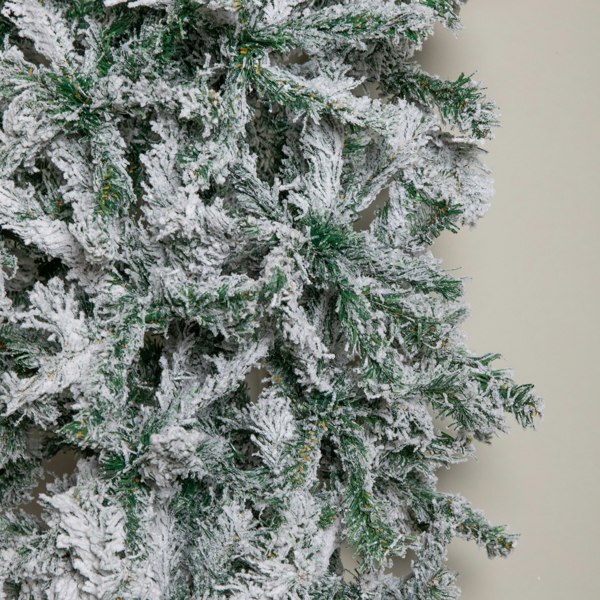 Samuel Alexander 8ft (2.55m) Samuel Alexander Single Door Snow Flocked Christmas Tree Arch with 2000 Tips