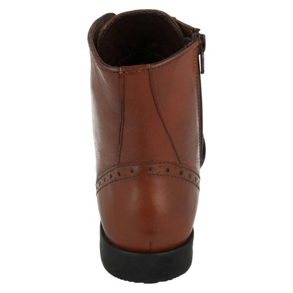 Leather Collection Ladies Leather Collection Brogue Lace Up Detailed Boots F4456