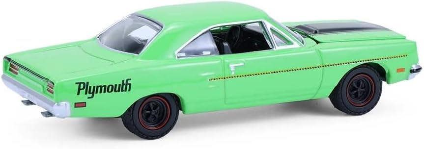 MCSlots Plymouth Road Runner 1970 Green 1:64 Scale Greenlight 13370B