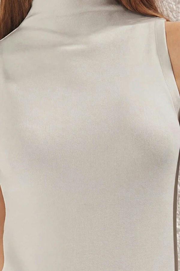 WOVCOR High Neck Regular Length Knitted Blouse