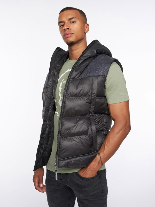 Duck and Cover Rierson Hooded Gilet Black