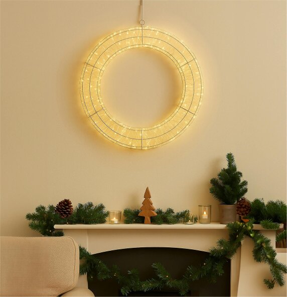 Scotts of Stow Xmas Haus Pre Lit Micro LED Wreath with 5m Lead Timer