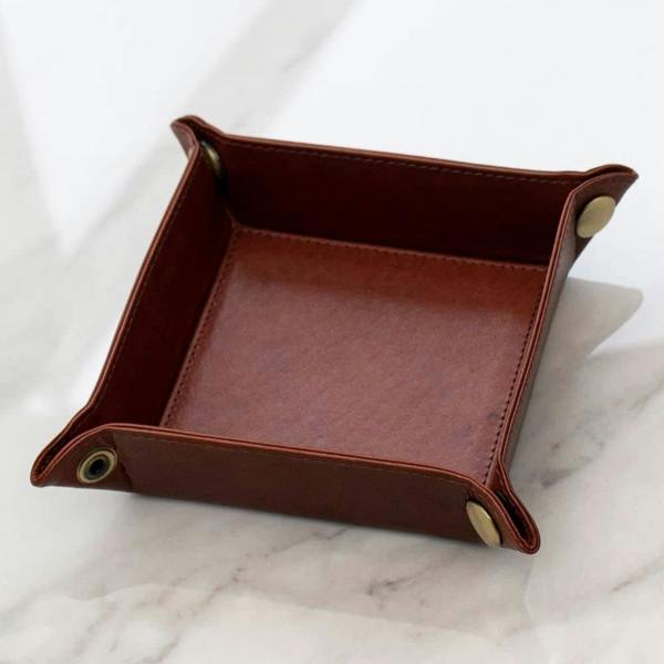 Leather-Tidy-Tray-brown-image-02.jpg