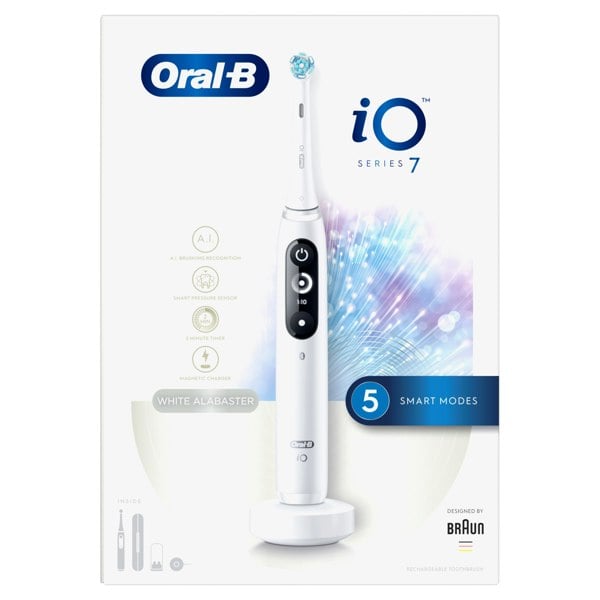 Oral-B iO 7 Electric Toothbrush - White