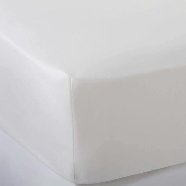 Ivory 600 Thread Count Egyptian Cotton 40cm Deep Fitted Sheets close-up detail | Soak and Sleep