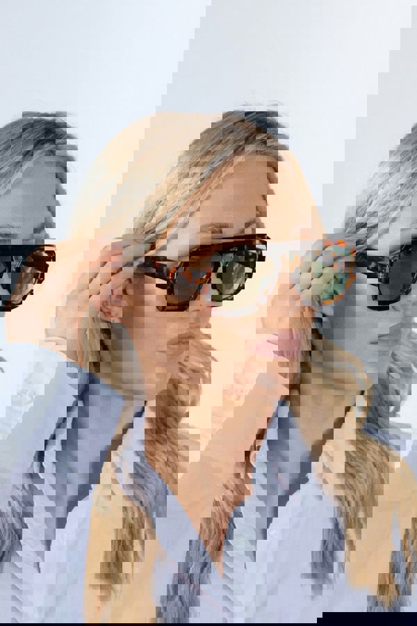 SVNX Retro Navigator Sunglasses in Green Brown Tortoiseshell